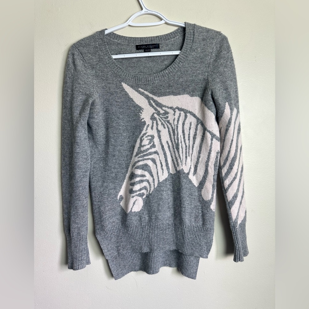 Elena Solano Size XS Gray Zebra Graphic Sweater